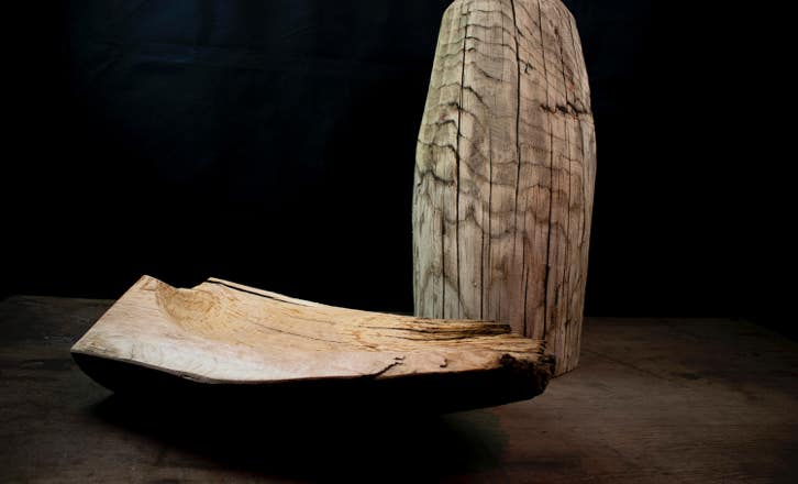 Scultura in legno riciclato.